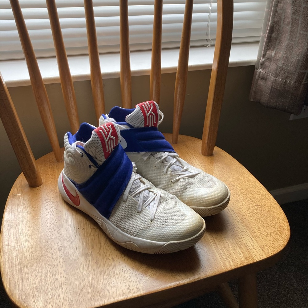 Kyrie 2 'USA'